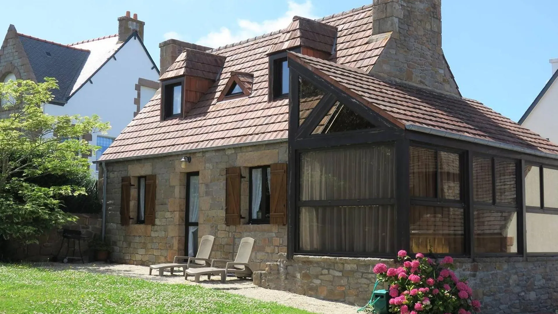 Maison Bretonne Avec Jardin A 50M De La Baie Ste Anne - Fr-1-368-252 Trégastel 0*,  Frankrike